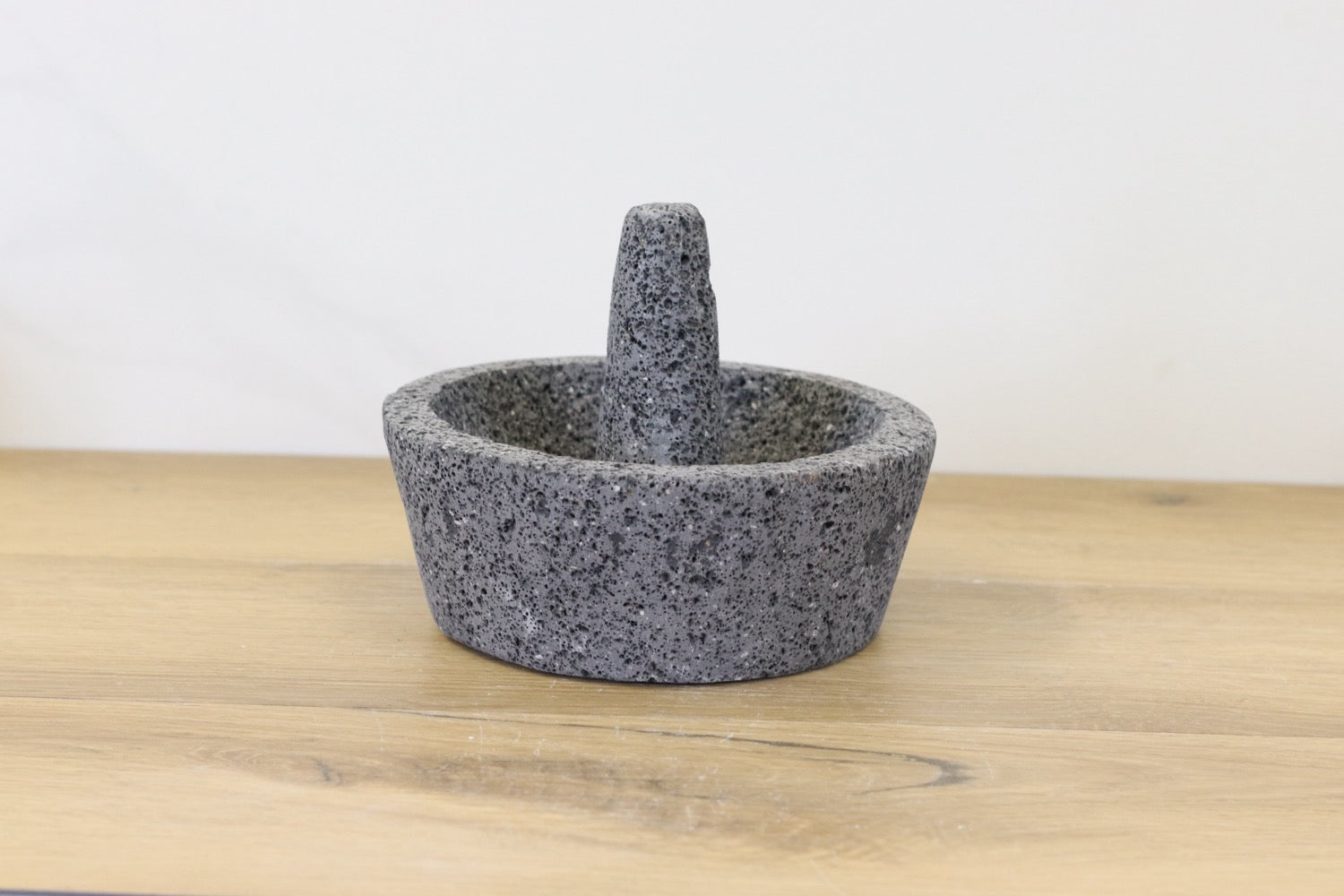 Simple Slant Bowl & Pestle - Lava Stone - 8 Inch Molcajete 8 Inch Round